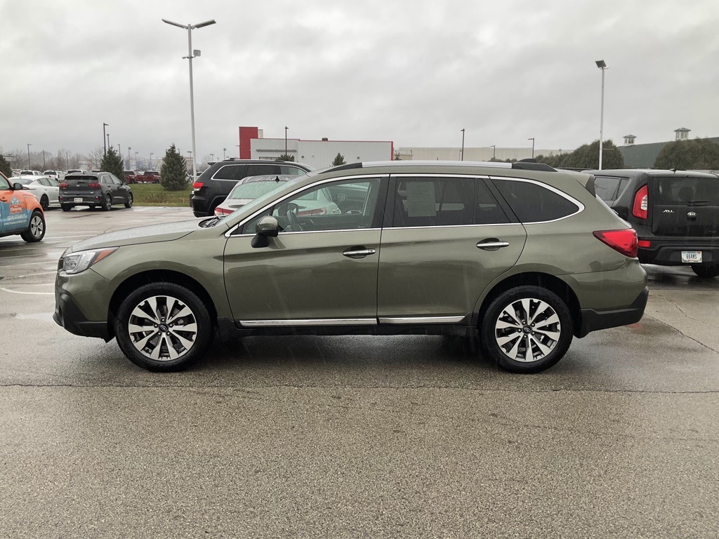 2018 Subaru Outback 2.5i 4