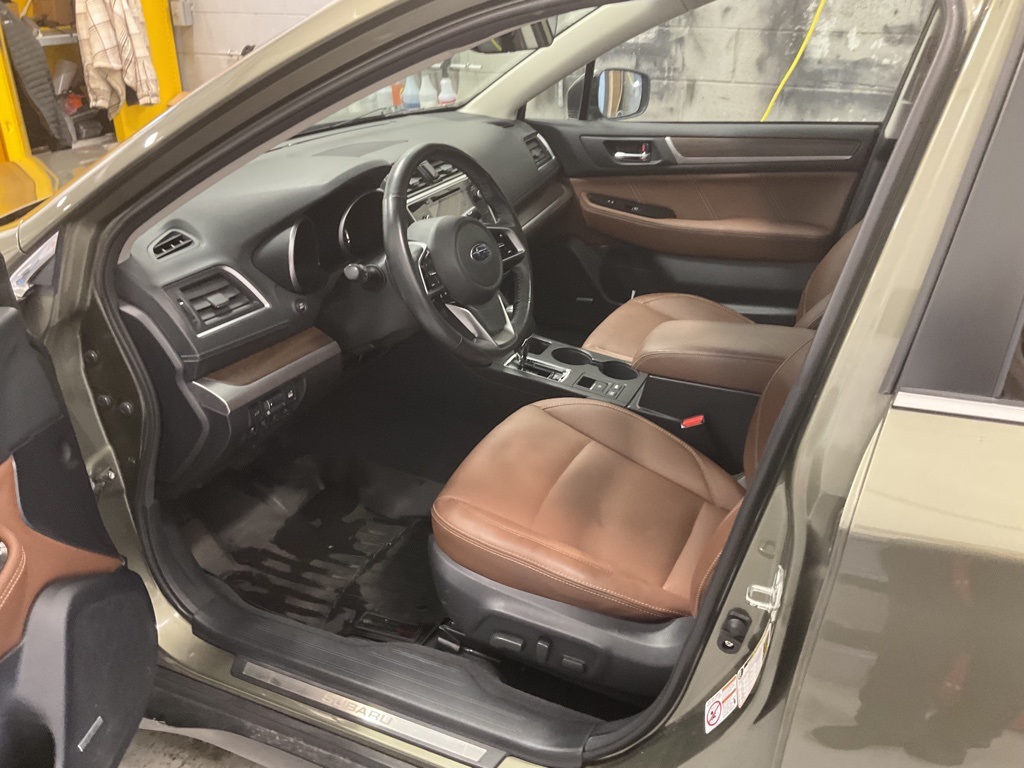 2018 Subaru Outback 2.5i 10