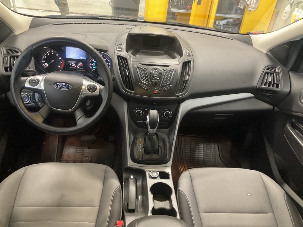 2015 Ford Escape SE 12