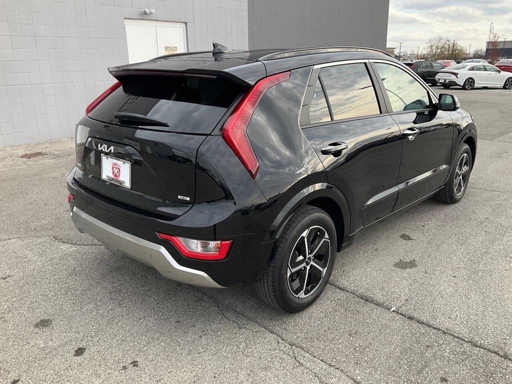 2025 Kia Niro SX 6