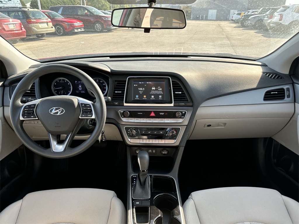 2018 Hyundai Sonata SE 19