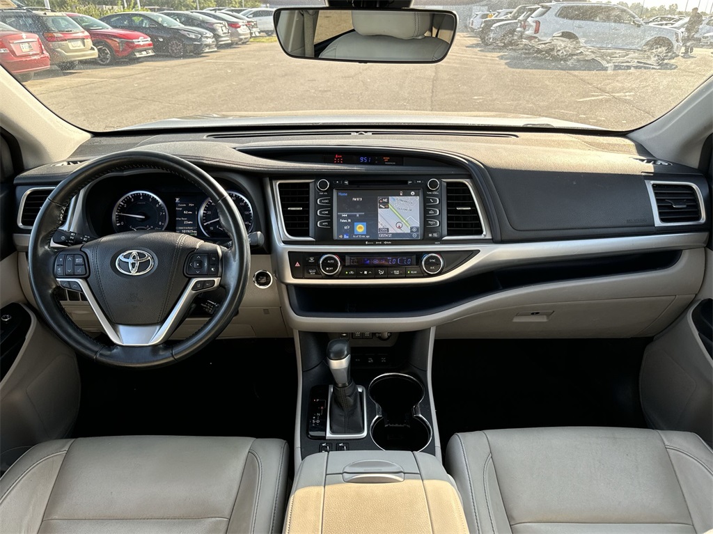 2017 Toyota Highlander XLE 20