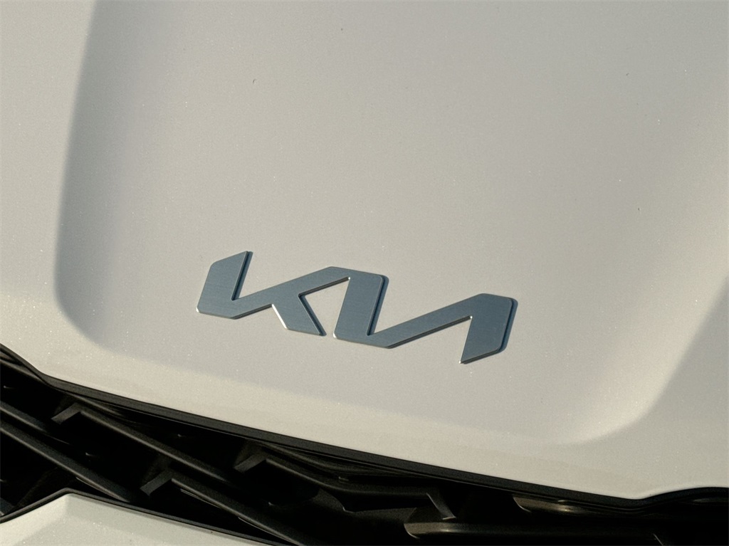 2024 Kia K5 GT-Line 14