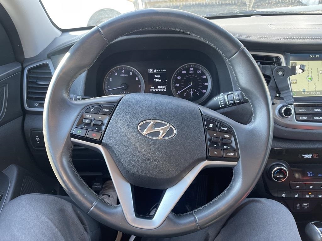 2016 Hyundai Tucson Limited 9