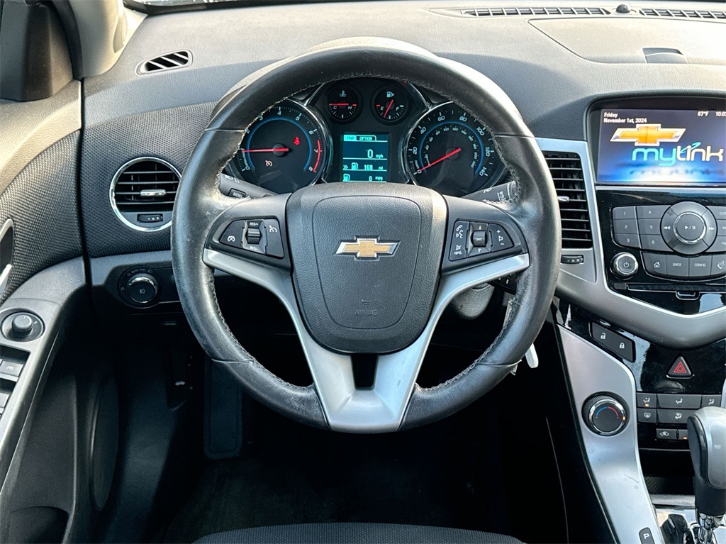 2014 Chevrolet Cruze 1LT 16