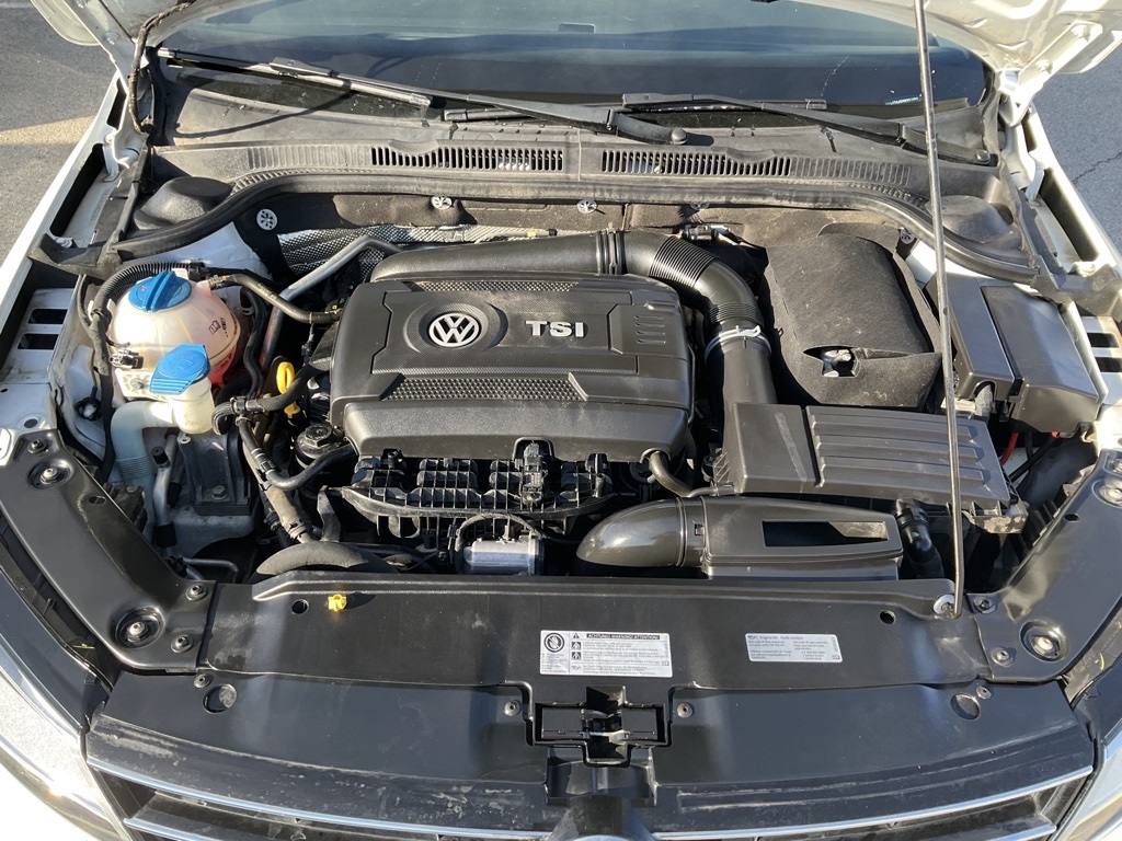 2017 Volkswagen Jetta 1.8T SEL 8