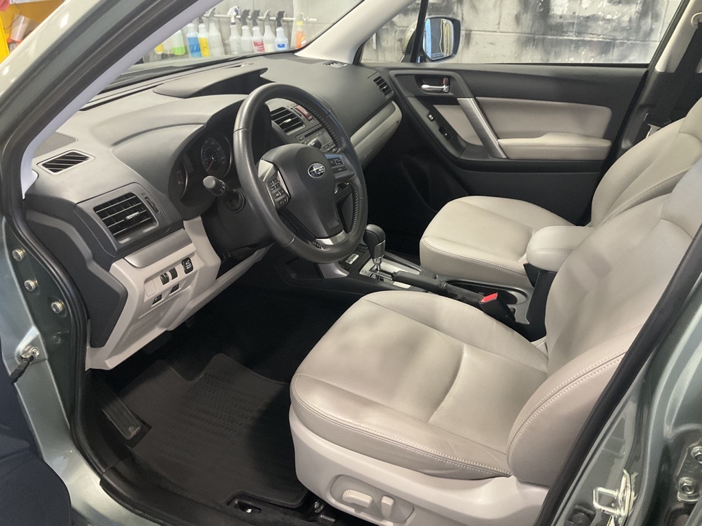 2015 Subaru Forester 2.5i Limited 10