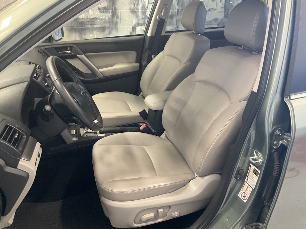 2015 Subaru Forester 2.5i Limited 11