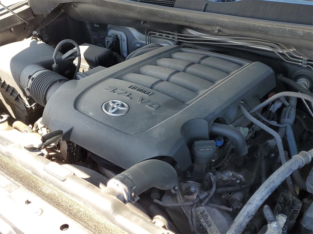 2015 Toyota Tundra SR5 8