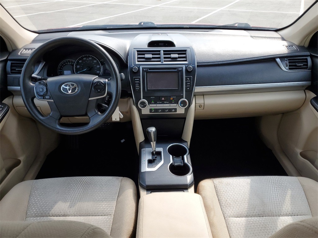 2012 Toyota Camry LE 8