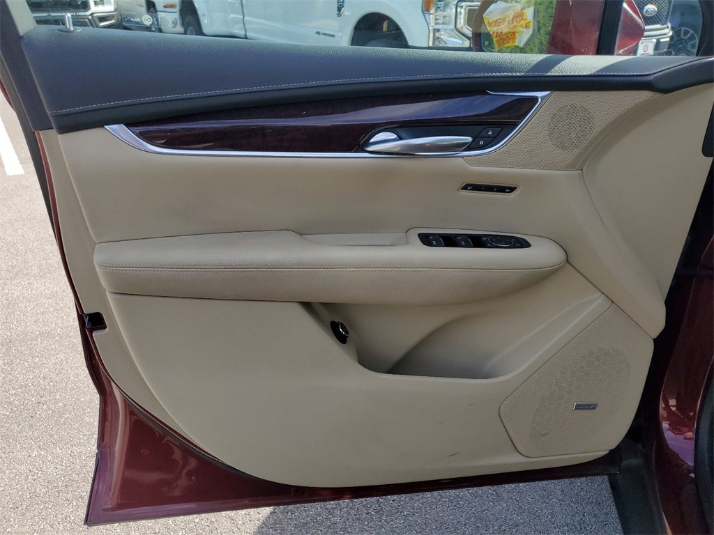 2017 Cadillac XT5 Luxury 31