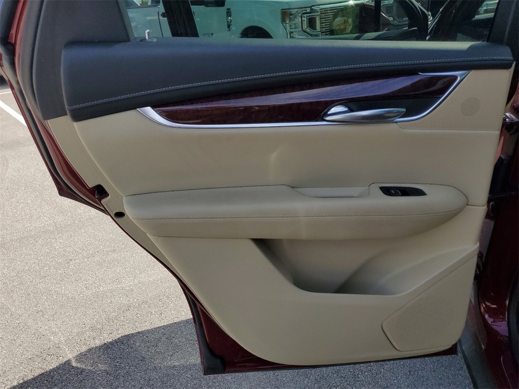 2017 Cadillac XT5 Luxury 33