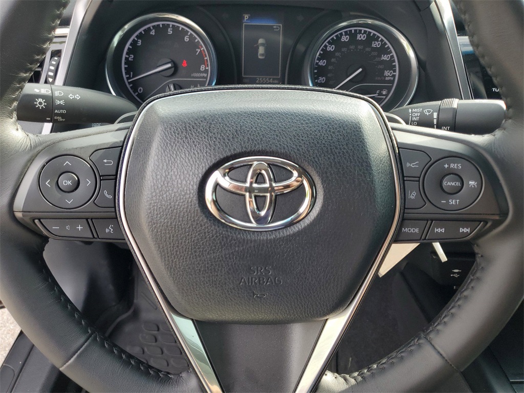 2018 Toyota Camry SE 10