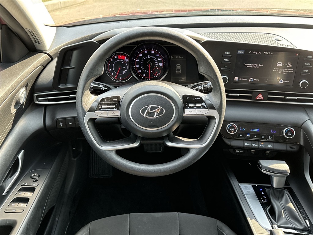 2022 Hyundai Elantra SEL 17