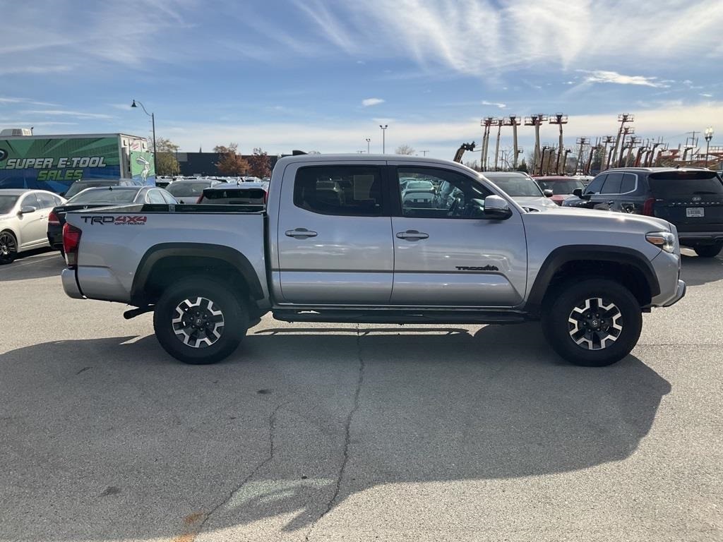 2019 Toyota Tacoma TRD Off-Road 11