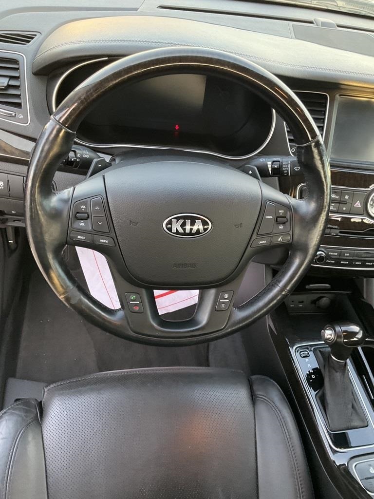 2014 Kia Cadenza Premium 16