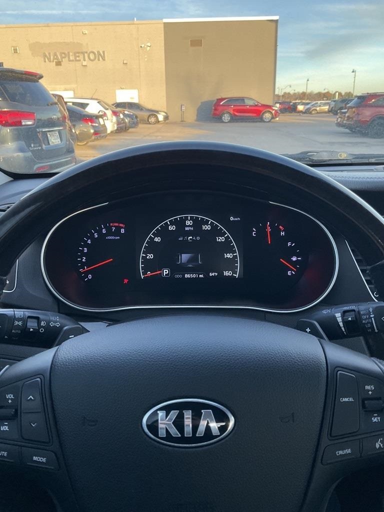 2014 Kia Cadenza Premium 19