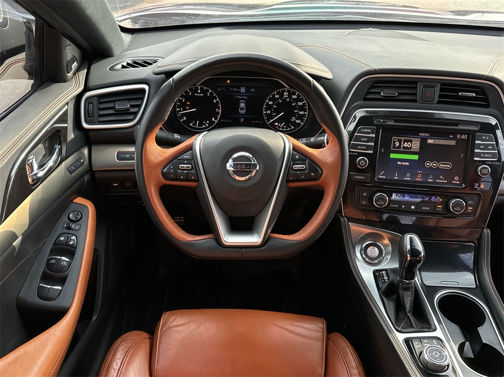 2019 Nissan Maxima Platinum 17