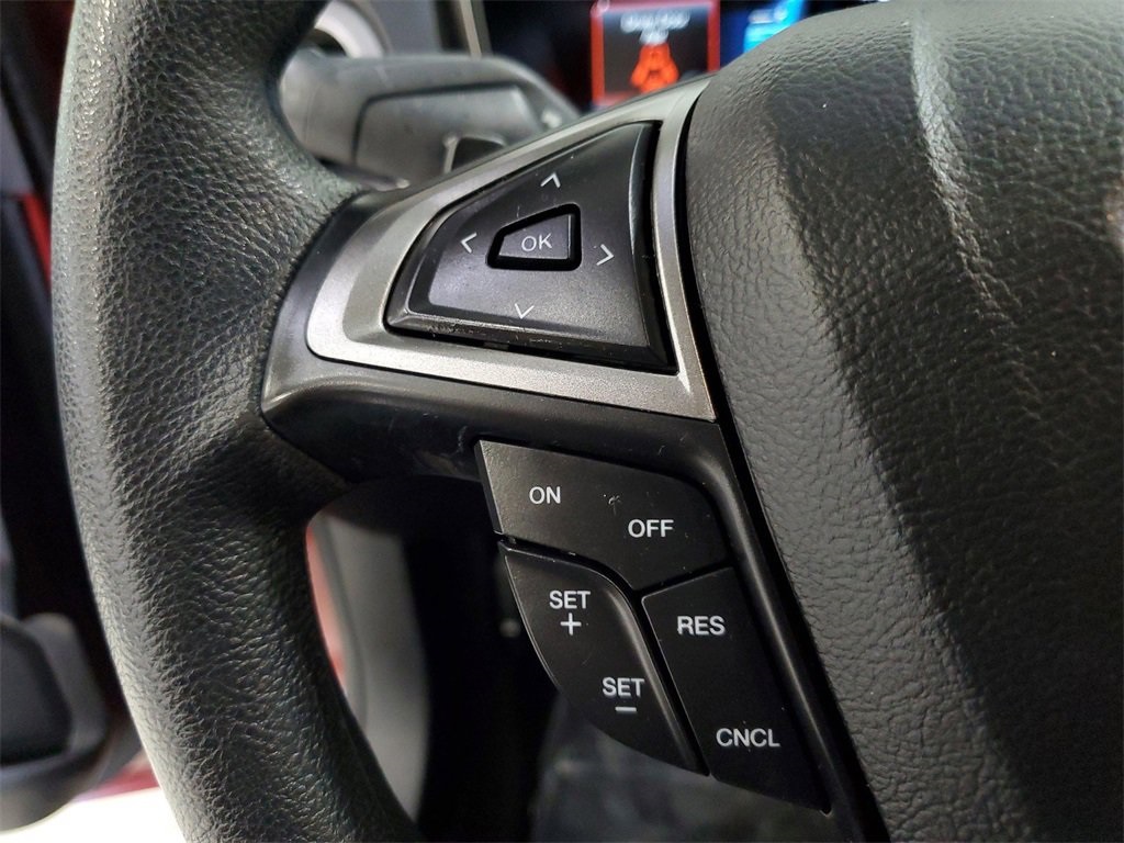2018 Ford Fusion SE 24