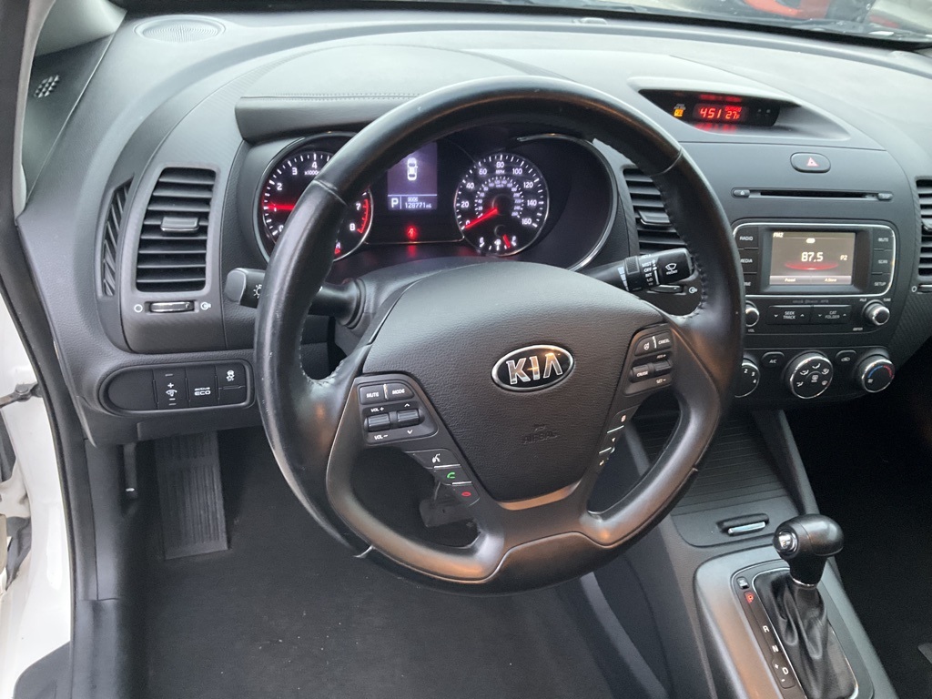 2016 Kia Forte EX 13