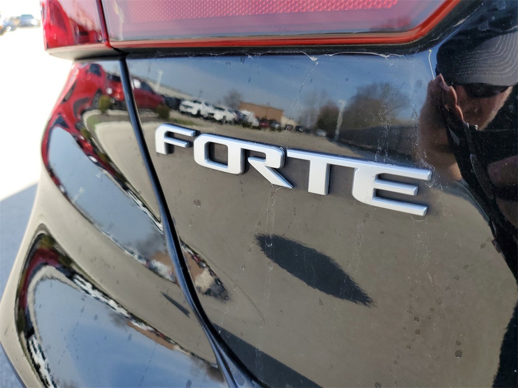 2022 Kia Forte GT 7