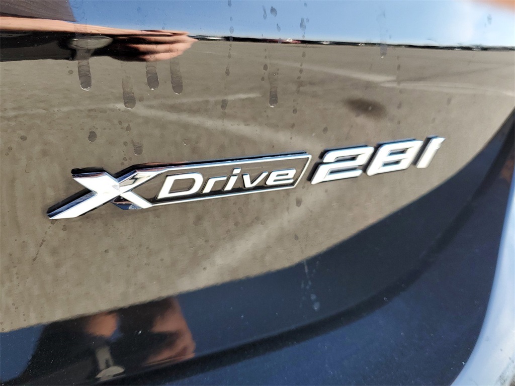 2022 BMW X1 xDrive28i 8