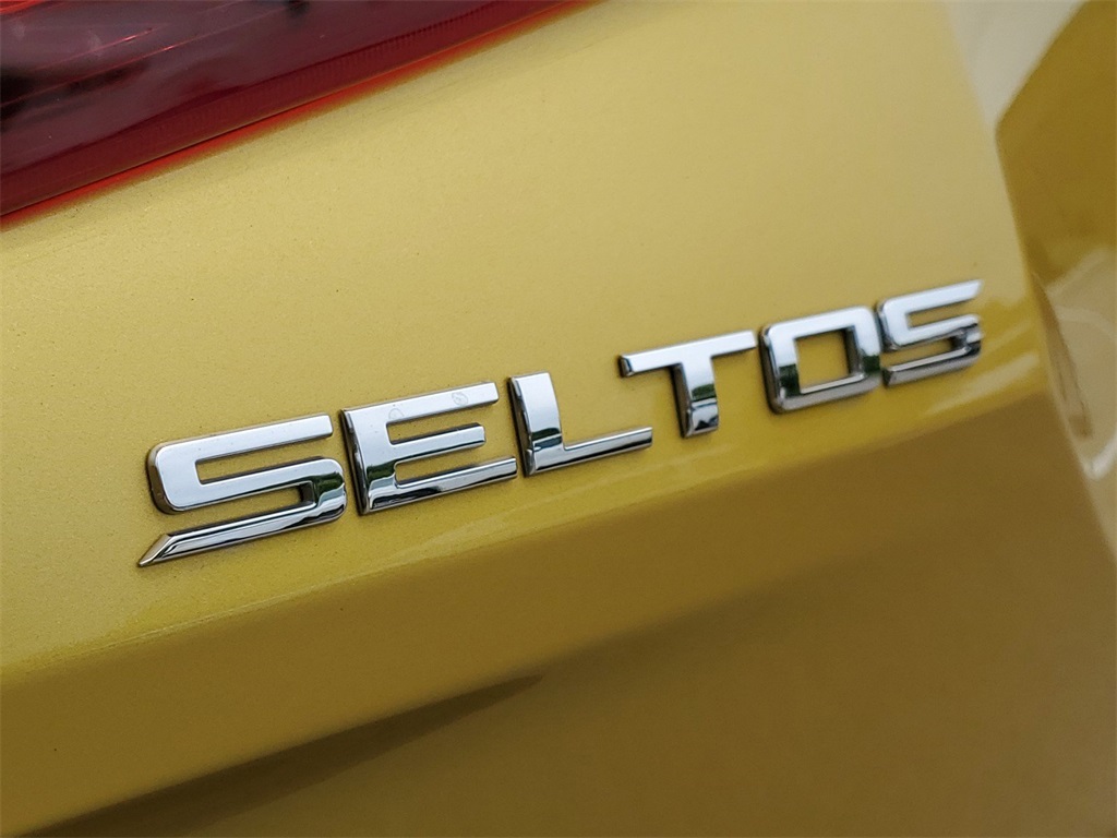 2021 Kia Seltos S 34