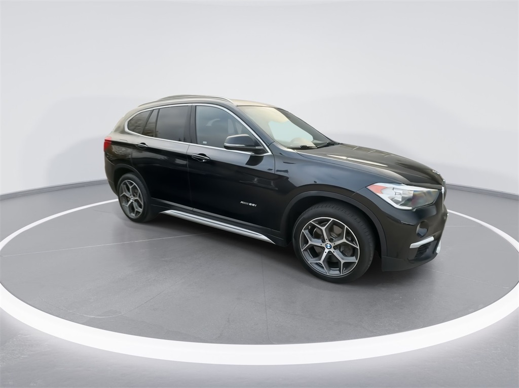 2018 BMW X1 xDrive28i 13