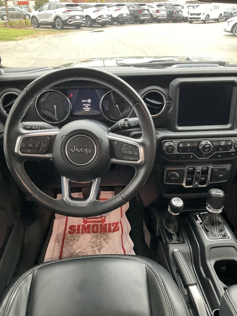 2022 Jeep Wrangler Unlimited Sahara 4xe 13