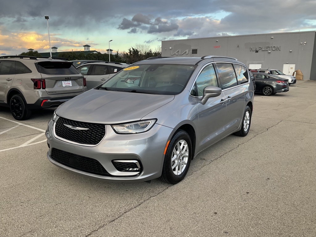 2021 Chrysler Pacifica Touring L 3