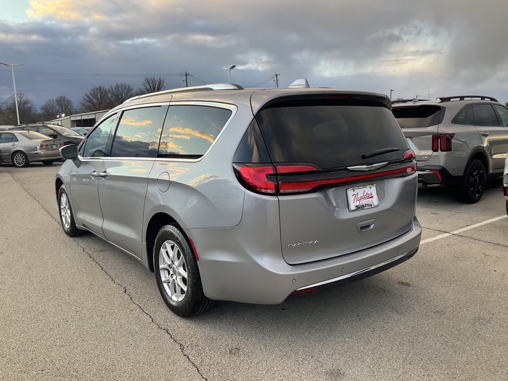 2021 Chrysler Pacifica Touring L 5