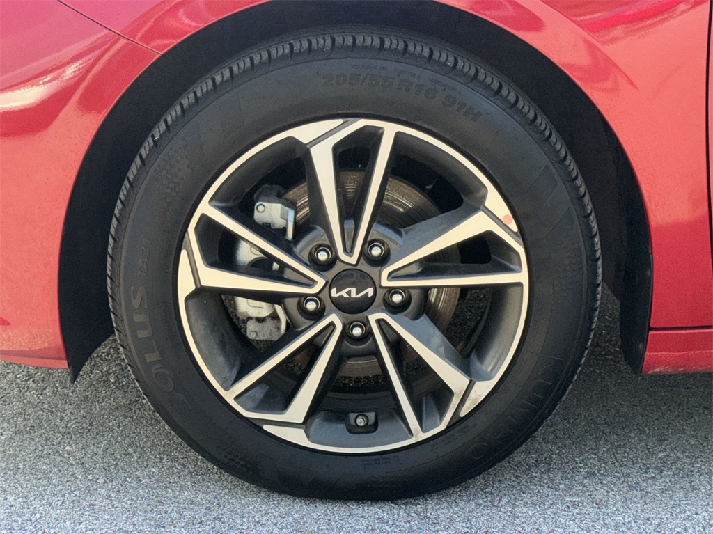 2023 Kia Forte LXS 15