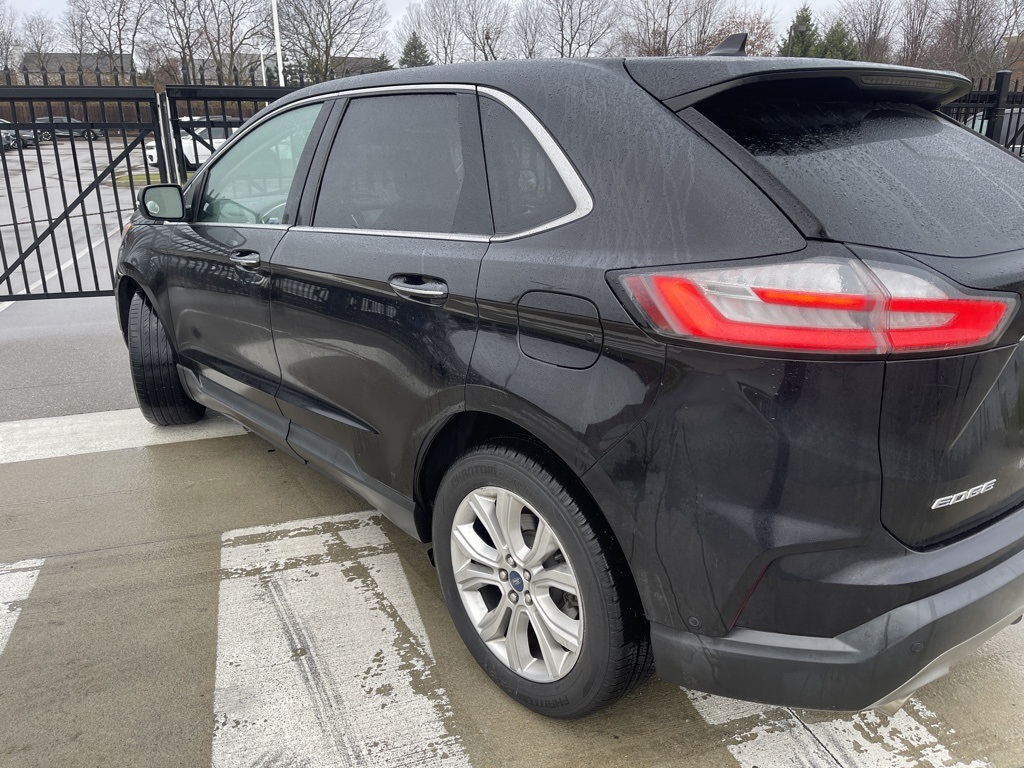 2020 Ford Edge Titanium 2