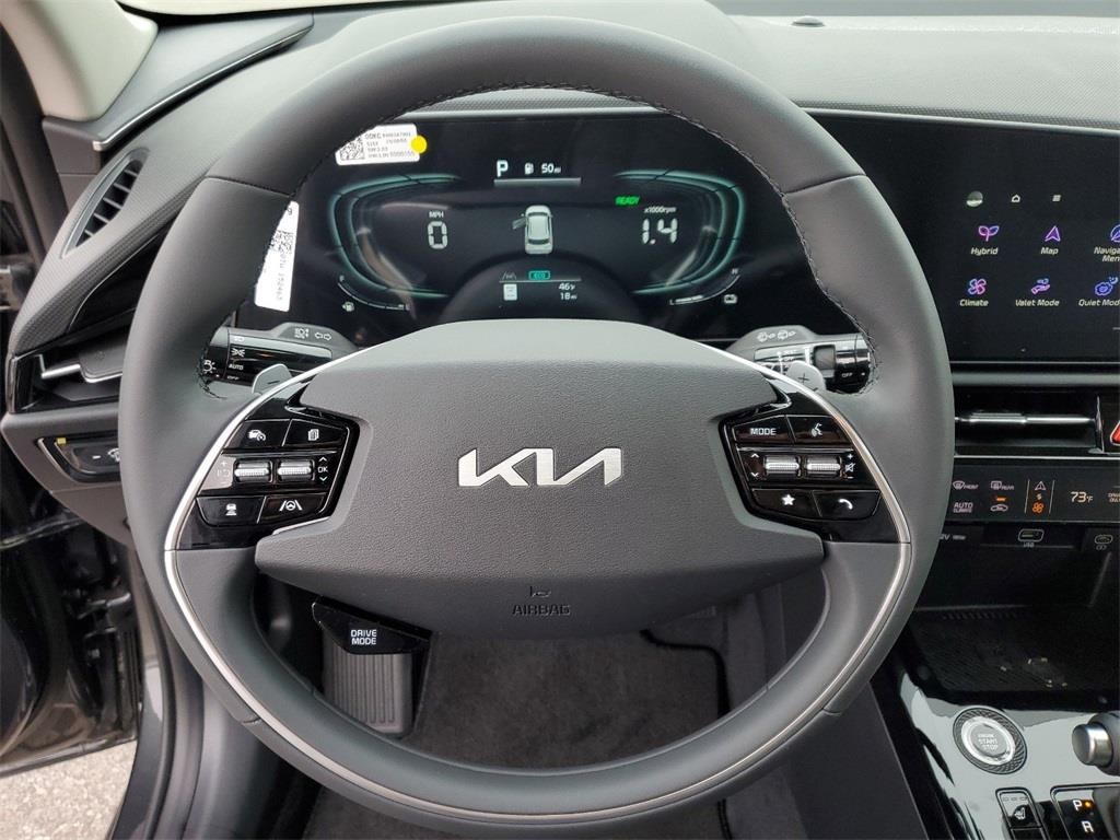 2024 Kia Niro EX 10