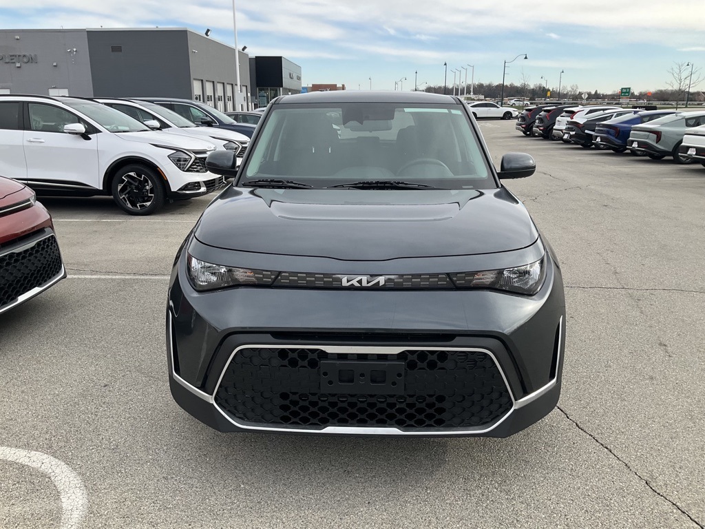 2023 Kia Soul LX 2