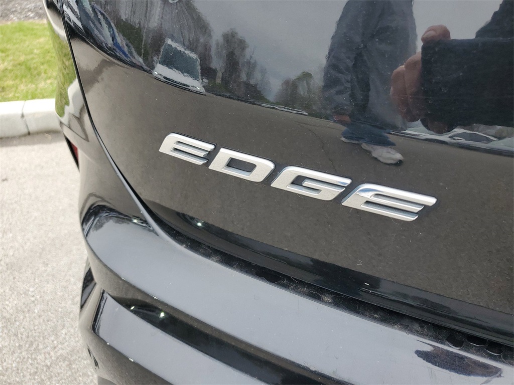 2020 Ford Edge ST 10