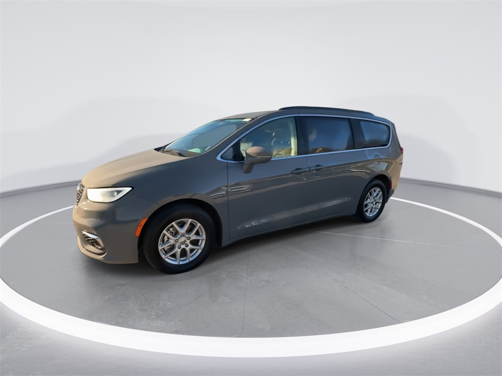 2022 Chrysler Pacifica Touring L 5