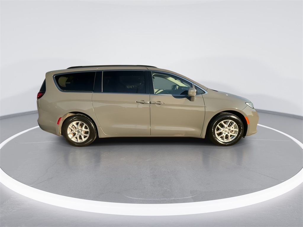 2022 Chrysler Pacifica Touring L 12