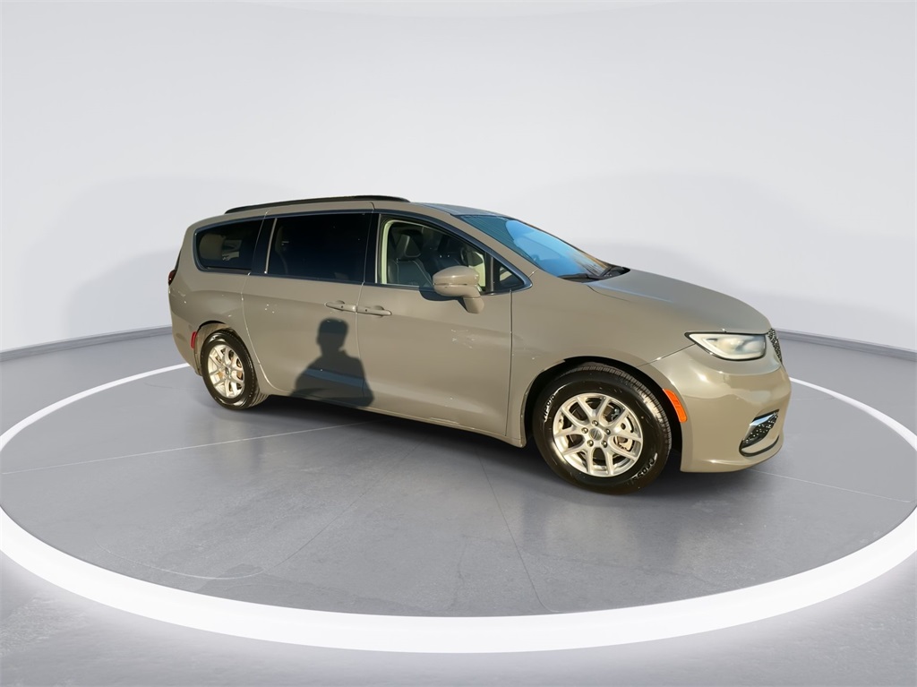 2022 Chrysler Pacifica Touring L 13