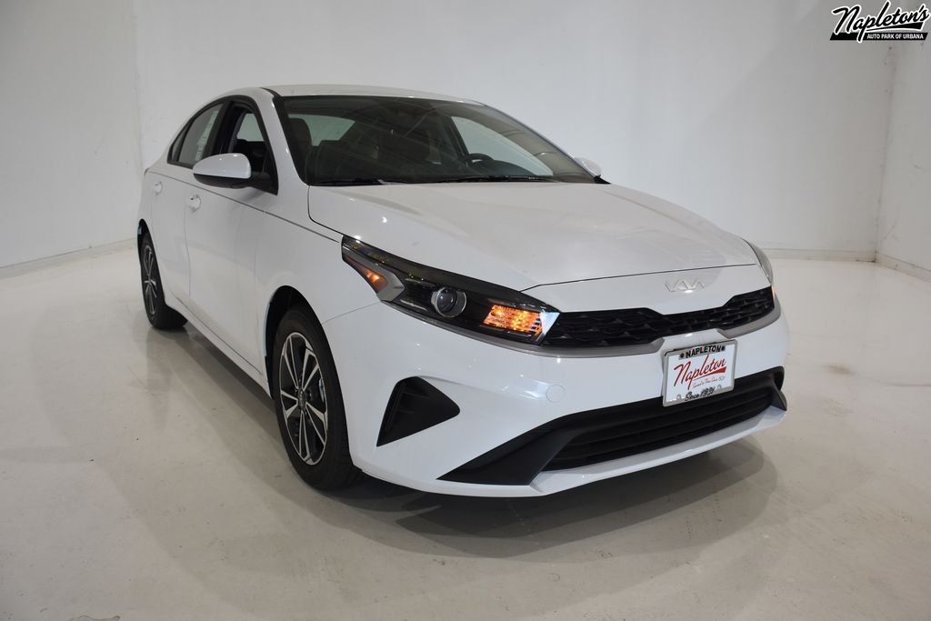 2024 Kia Forte LXS 1