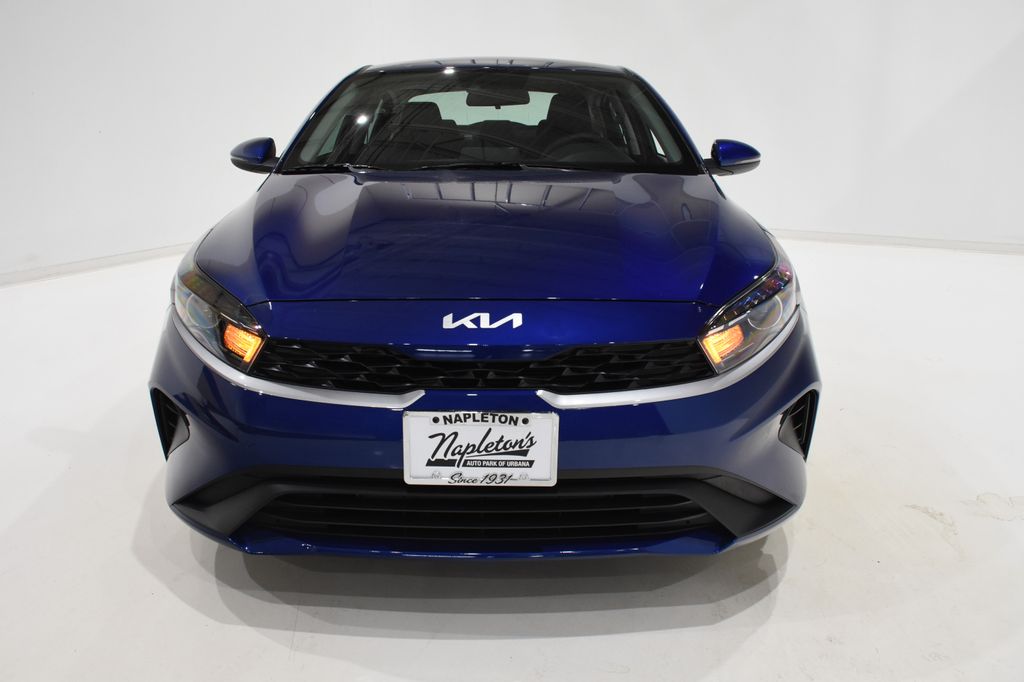 2024 Kia Forte LXS 2