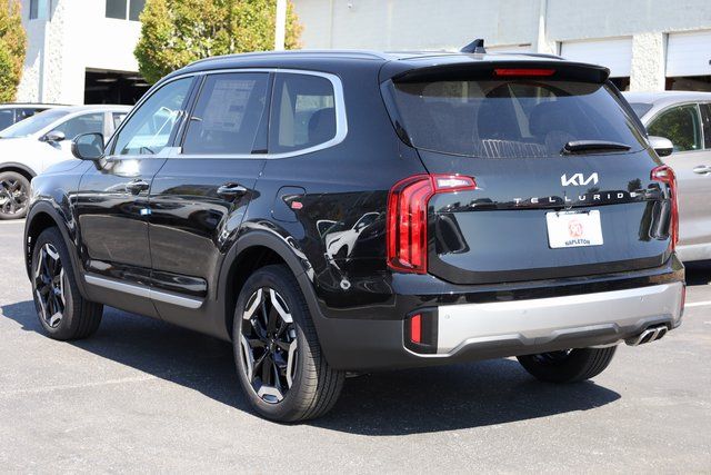 2025 Kia Telluride S 5