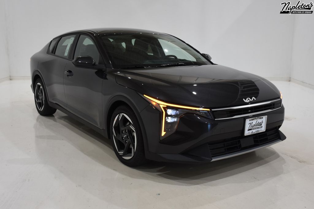 2025 Kia K4 EX 1