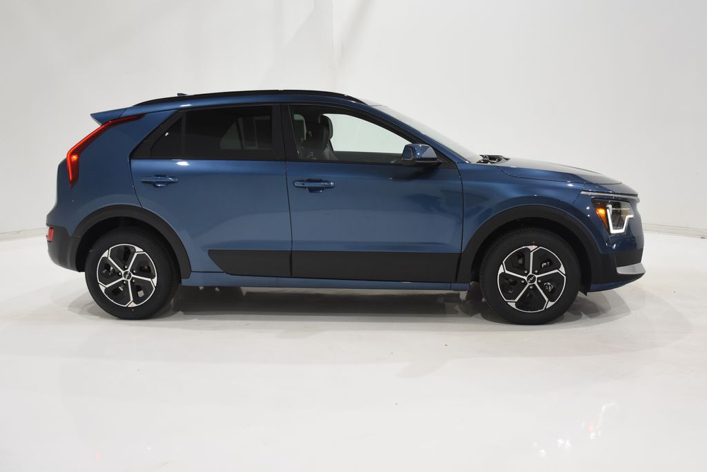 2025 Kia Niro EX 3