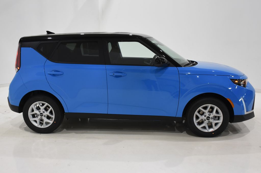 2025 Kia Soul S 3