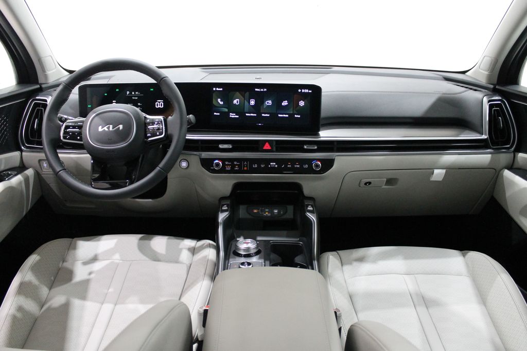 2025 Kia Sorento Plug-In Hybrid Panoramic Sunroof Package 8