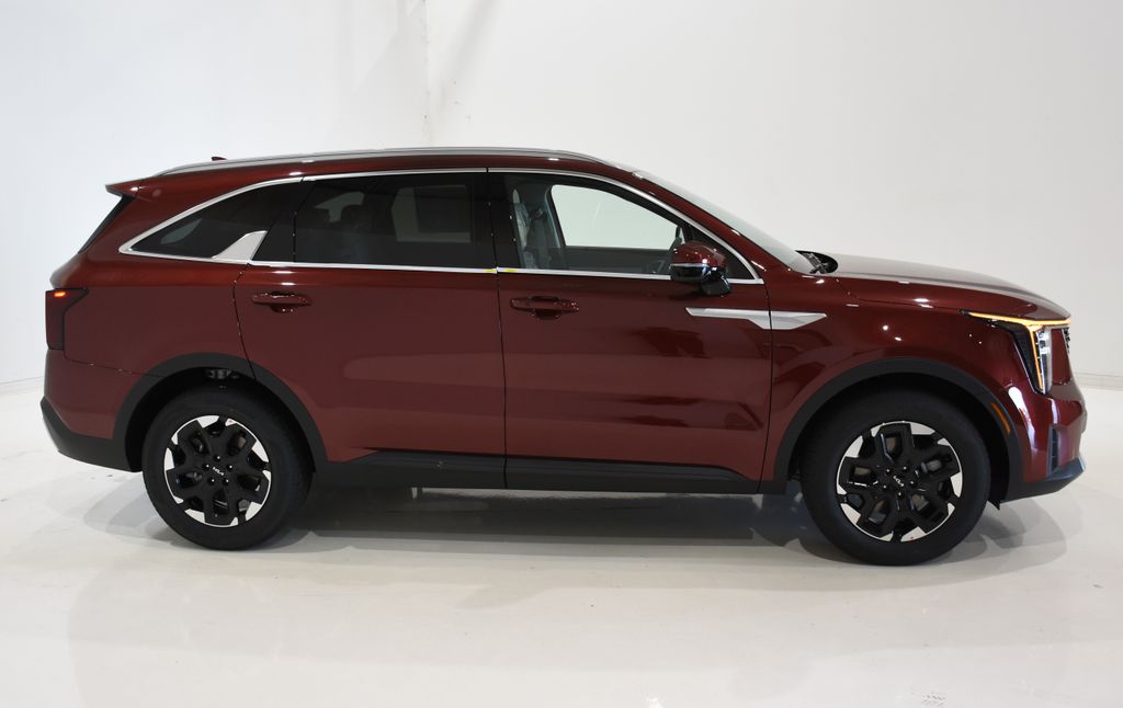 2025 Kia Sorento S 3