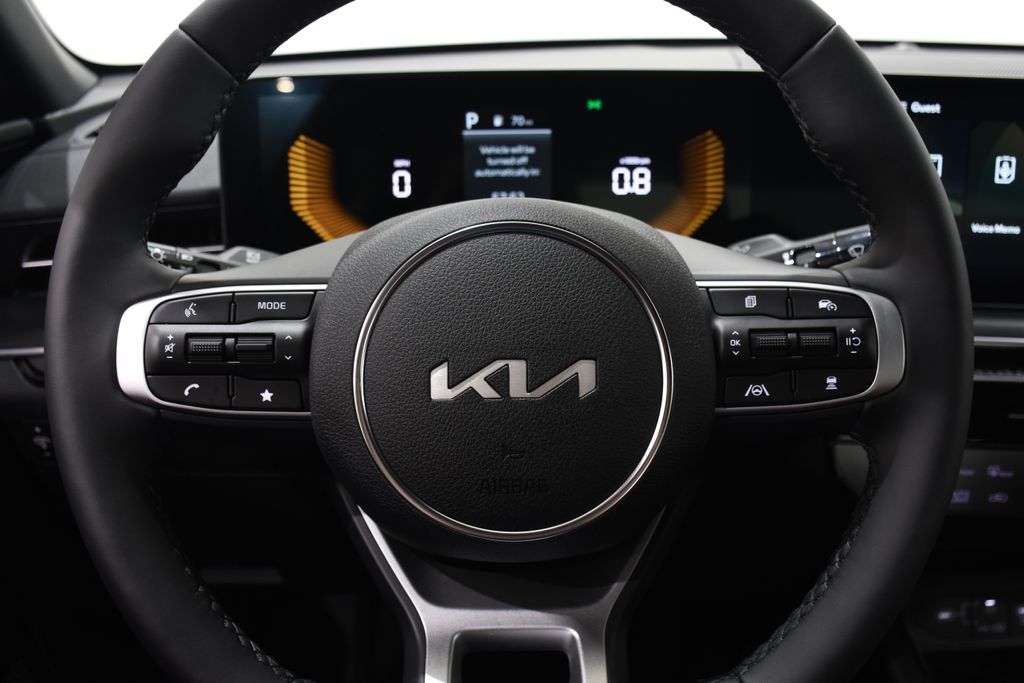 2025 Kia K5 GT-Line 10