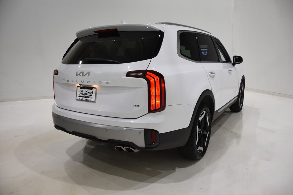 2023 Kia Telluride S 4