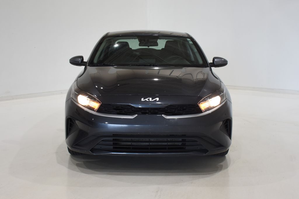 2023 Kia Forte LXS 2